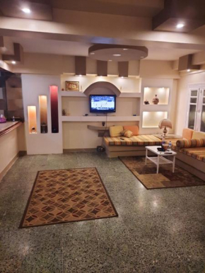 مطروح شاطيء الأبيض عالبحر مباشر